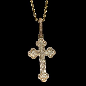 สร้อยคอจี้เพชรทรงบาแกตต์แบบไขว้ รุ่น Iced Out ชุบโรเดียม เงินแท้ สำหรับผู้ชาย สไตล์ฮิปฮอป เหมาะสำหรับงานปาร์ตี้ - Product Image 1