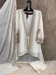 Haut élégant en georgette lourde avec bas en coton importé et organza Dupatta | Tailles XL (42) et XXL (44) -Parfait pour toute occasion - Product Image 5