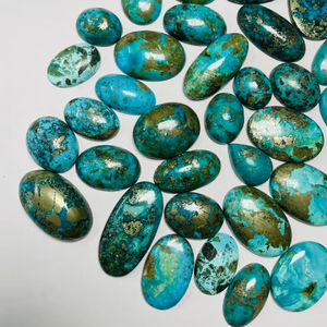 เทอร์ควอยซ์ธรรมชาติจากแอริโซนา คุณภาพระดับ AAA พร้อมประกายเงางาม สีสวยงาม งานขัดและขัดเงาอย่างดี เหมาะสำหรับทำเครื่องประดับ - Product Image 6