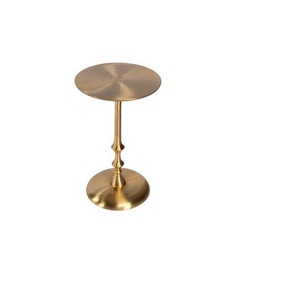 Table d'appoint industrielle en métal alliant charme rustique et esthétique contemporaine pour les maisons urbaines - Product Image 1