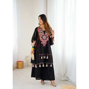 ชุดเซ็ตดีไซเนอร์พร้อมงานปักเลื่อม ไซส์ 5XL - Product Image 3