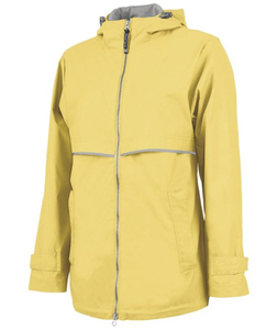 Veste de randonnée imperméable rose pour femme à capuche, manches longues, fermeture éclair, coupe classique, longueur standard, avec décoration à lignes brillantes - Product Image 6