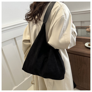 Sac à bandoulière pour femme en daim rétro de haute qualité, grande capacité, décontracté, polyvalent, pliable, sac fourre-tout - Product Image 4