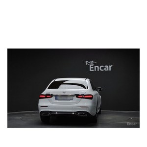 Mercedes-Benz E250 AMG Line Clase E 2022 con 18,040 km, Volante a la Izquierda, Caja de Cambios Automática, Asientos de Cuero, Cámara Trasera - Product Image 4