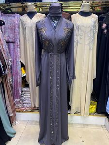 Abaya Modeste de Dubaï en Gros, Perlée et Pailletée, à Manches Longues, Traditionnelle Musulmane, Faite à la Main, pour Mariage, Respirante, Col en V pour Femme - Product Image 4