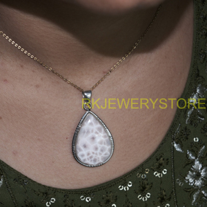 Colgante de Larimar Rosa en Forma de Pera, Plata de Ley 925, Joyería Hecha a Mano, Piedra Preciosa Natural, Regalo de Piedra Curativa para Mujeres, Hombres y Hermanas - Product Image 2