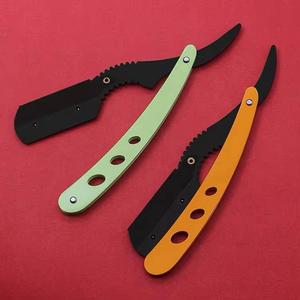 Navaja de Afeitar Profesional Plegable con Hoja de Acero Inoxidable y Mango de Plástico en Color Verde Naranja para Barbería - Product Image 3