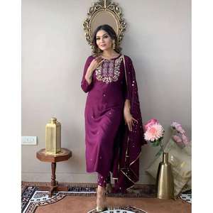 ผ้าเรยอนปักลายด้วยไวน์ dupatta จากนักออกแบบ - Product Image 1