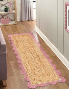 Alfombra de Yute Natural Hecha a Mano con Borde Festoneado Rosa, Alfombra para Pasillo, Cocina, Entrada, Estilo Rústico - Product Image 1