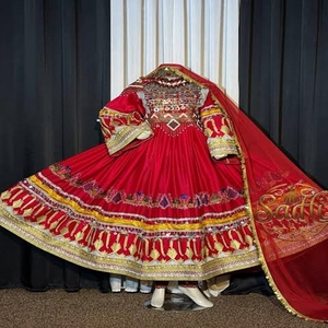 Robe traditionnelle afghane brodée à la main en modal |   Tenue culturelle |   Robe de mariée |   Robe mi-longue à silhouette naturelle en A - Product Image 1