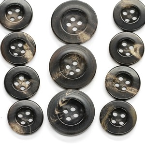 Botón Decorativo Hecho a Mano de Cuerno de Búfalo Pulido para Proyectos de Manualidades y Ropa, Estilo Moderno - Product Image 5