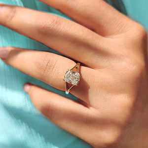 Anillo de Compromiso Eterna con Corte Cojín de 1.00-5.00 Quilates, Cultivado en Laboratorio y Certificado por IGI, para Mujer, en Oro 10K/14K/18K /PT950 /S925 - Product Image 2