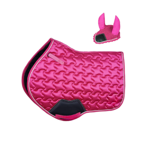 Ensemble de tapis de selle en satin pour cheval avec voile anti-mouches assorti |   Tapis de selle équestre matelassé |   Fabricant d'équipements d'équitation - Product Image 1
