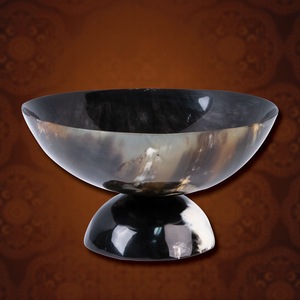 Cuenco de Servir con Pedestal de Cuerno de Búfalo Hecho a Mano, Plato Redondo Pulido, Ecológico y Decorativo para el Hogar, Bodas y Mesa - Product Image 4