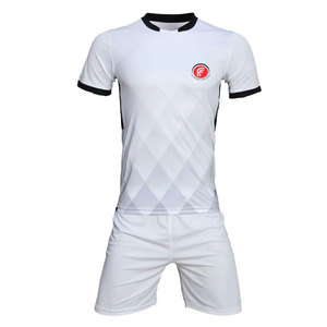 Uniformes de Fútbol Transpirables de Alta Calidad al por Mayor, Tallas y Colores Personalizables, Logotipos y Números Personalizados para Clubes/Escuelas - Product Image 1