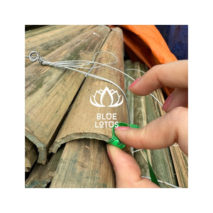 Bâtons de bambou fendus en stock pour les cadres de cerfs-volants de festival et la production artisanale - Product Image 1