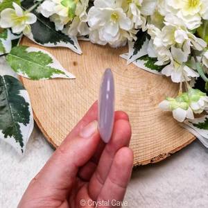 หินฟลูออไรต์สีชมพูทรงรีเรียบเนียน หินฟลูออไรต์สีชมพูธรรมชาติ คริสตัลเรกิ หินบำบัด สำหรับตกแต่งบ้านตามหลักฮวงจุ้ย - Product Image 6