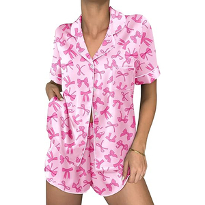 Ensemble short et haut à manches courtes col rond, taille élastique, coupe décontractée, pyjama d'été doux, respirant et léger pour femme - Product Image 1