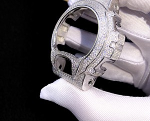 Montre personnalisée de luxe compatible DW6900 avec lunette et boîtier en métal sertis de pierres, design de luxe, style DW6900, boîtier en métal sertis de pierres, acier inoxydable - Product Image 4