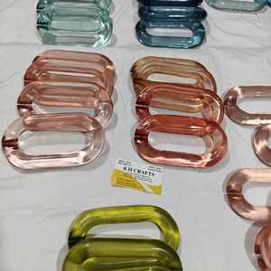 Decoración del hogar: Eslabones de cadena de resina personalizables de gran tamaño y colores claros, eslabones grandes de resina multicolor disponibles. - Product Image 6