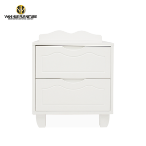 Table de chevet personnalisée en bois massif blanc avec 2 tiroirs sculptés, durable et sécurisée pour les enfants, prête à l'exportation - Product Image 2