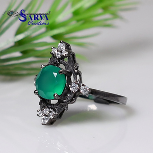 Anillo de Ónix Verde Natural con Corte Redondo y Detalles de Circonia Cúbica, Anillo de Boda de Plata de Ley 925 para Mujer - Product Image 2