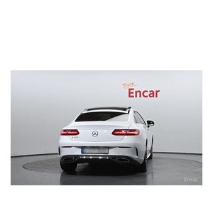 Mercedes-Benz Clase E E220d Coupé 2019, 105.889 km, Diésel, Automático, Emisión Euro V, Asientos de Cuero, Volante a la Izquierda, Cámara Trasera - Product Image 4