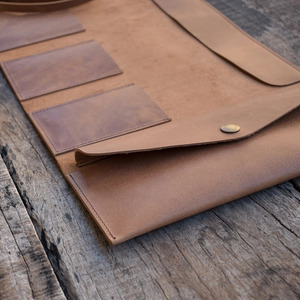 Estuche enrollable de cuero para lápices, organizador de dibujo con múltiples ranuras, estuche para herramientas de artista, proveedor mayorista de logotipos personalizados a precio razonable - Product Image 5