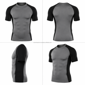 T-shirt de compression ajusté pour homme, personnalisé OEM, pour entraînement sportif, respirant, à manches courtes, en tissu anti-humidité - Product Image 2