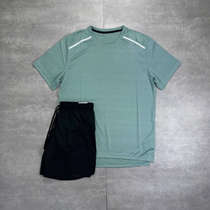 Conjunto Deportivo de 2 Piezas para Hombre, Verano 2026, Tendencia en Ropa Deportiva, Personalizable, para Gimnasio, Entrenamiento y Actividades al Aire Libre - Product Image 4