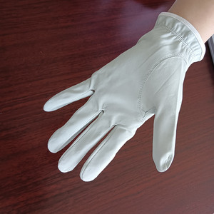 ถุงมือกอล์ฟสำหรับทุกฤดู  ถุงมือประสิทธิภาพสูง ระบายอากาศได้ดี ฝ่ามือนุ่ม ยืดหยุ่น กระชับมือ เหมาะสำหรับนักกอล์ฟ  รับผลิตแบบ OEM - Product Image 1