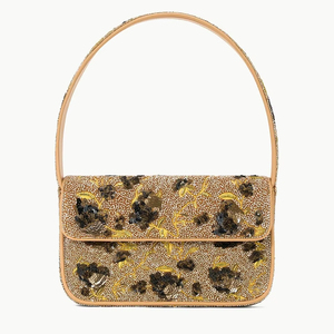 Bolso de mano bordado con cuentas rojas y doradas, diseño intrincado, motivo floral artesanal, cuentas pequeñas cosidas a mano - Product Image 1