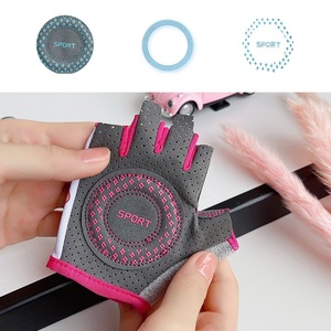 Wholesale New <b>Black</b> Polyester Warm Safety Anti-Slip Full-Finger for Winter Sports for Cyclists and <b>Runners</b> - Product Image 5