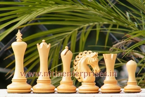 Jeu d'échecs Empire II de luxe fait main et durable en bois d'ébène ou de padouk, pièces de jeu de mémoire et d' stratégie pour cadeau - Product Image 4