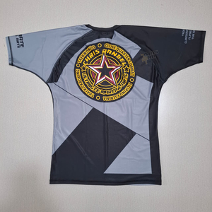 เสื้อรัดรูปสำหรับฝึกซ้อมบราซิลเลียนยิวยิตสูแบบไม่ใช้ผ้าป้องกัน (No Gi) สำหรับการฝึกและการต่อสู้ ระบายอากาศได้ดี มีแผ่นตาข่าย สำหรับผู้ใหญ่ เป็นมิตรกับสิ่งแวดล้อม ช่วยกระชับกล้ามเนื้อ - Product Image 3