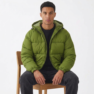 Veste matelassée personnalisée pour homme, doudoune d'hiver chaude, vêtements décontractés d'extérieur, fabricant de vêtements en gros - Product Image 1