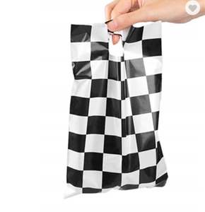 Impresión de tamaño personalizado troquelado PE ropa regalo Paquete de compras bolsa con asa proviene de Vietnam OEM necesidades personalizadas - Product Image 1