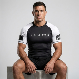 Chemises de bain personnalisées pour hommes en gros - Protection UPF50+, tissu polyester/spandex anti-humidité, manches courtes, plusieurs logos - Product Image 4