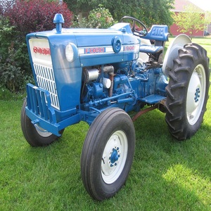 Ford 120HP 4WD Tractor Wheel Agricultural Equipment New Used Farm <b>Machine</b> Strong Engine Reliable Field Performance Tractor - Product Image 2
