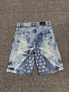 Shorts en jean streetwear personnalisés 100 % coton, respirants pour l'été, tissés avec effet délavé de haute qualité et marquage laser - Product Image 2