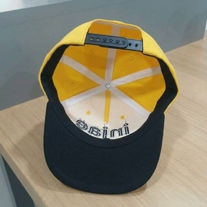โรงงานผลิตหมวกแก๊ปแบบ Snapback 6 แผง ปักลาย 3 มิติ ทรงแบน  รับผลิตตามแบบ OEM/ODM  ขั้นต่ำในการสั่งซื้อน้อย - Product Image 6