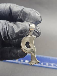 Colgante Personalizado con Letra P, Acabado en Plata 925, Pavé con Diamantes de Imitación Moissanite, Collar con Inicial del Alfabeto - Product Image 3