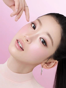 Crème équilibrante et matifiante K-Beauty Multi-Sealer Primer avec base fixante longue durée pour tous types de peaux - Product Image 3
