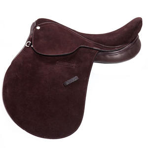 Selle de polo classique fabriquée en cuir résistant et dotée d'un design d'assise équilibré pour la stabilité et le confort du cavalier, et pour les activités sportives sur le terrain. - Product Image 2