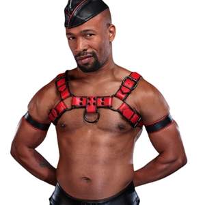 Harnais en fausse fourrure pour homme, modèle Dark Room Bulldog, rouge, avec sangles de poitrine réglables, pour tenue de club haut de gamme et costume sexy en dentelle - Product Image 6