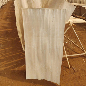 Plaques de placage en bois de caoutchouc 100 % naturel coupées à la rotative - Écologiques et durables, design industriel pour meubles d'intérieur - Product Image 1