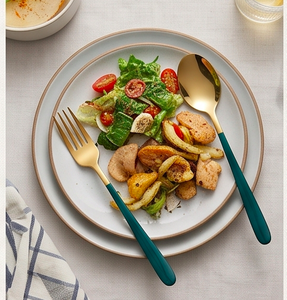 Ensemble de couverts dorés avec manches verts, luxe moderne, cuillère, fourchette, couteau, baguettes, passe au lave-vaisselle, pour la cuisine - Product Image 4
