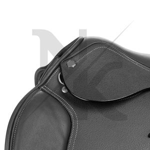 Selle d'équitation de saut d'obstacles haut de gamme en cuir véritable avec arceau en bois, selle anglaise durable, équipement équestre pour cavaliers du Pakistan - Product Image 4