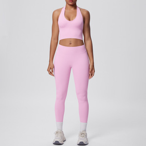 Ensemble de yoga 2 pièces pour femme avec haut dos nu et leggings sans couture taille haute effet push-up, personnalisable avec logo – Tenue de sport athlétique - Product Image 4