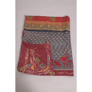 ผ้าห่มลายดอกไม้สไตล์วินเทจ Lavinas ผ้าควิลท์คันธาทำมือจากผ้าฝ้าย ผ้าคลุมเตียงสไตล์โบโฮอินเดีย ผ้าห่มสองด้าน ใช้ได้ทุกฤดู ซักได้ - Product Image 4